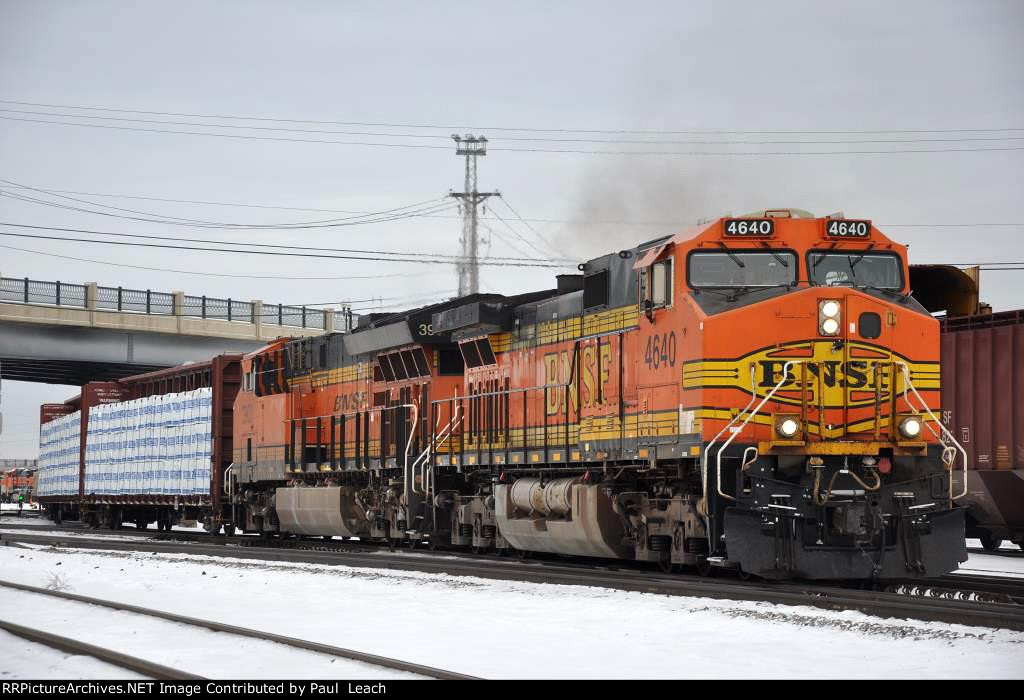 Eastbound manifest comes out of Northtown